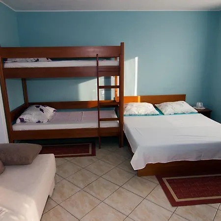 Apartma Tourist Farm Robivera