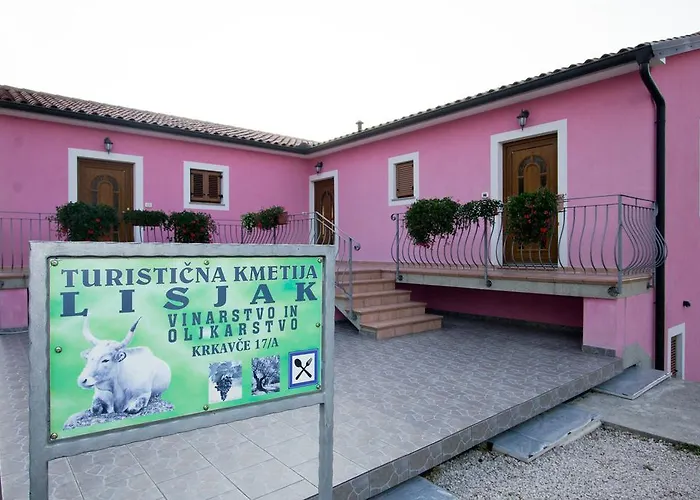 Tourist Farm Robivera