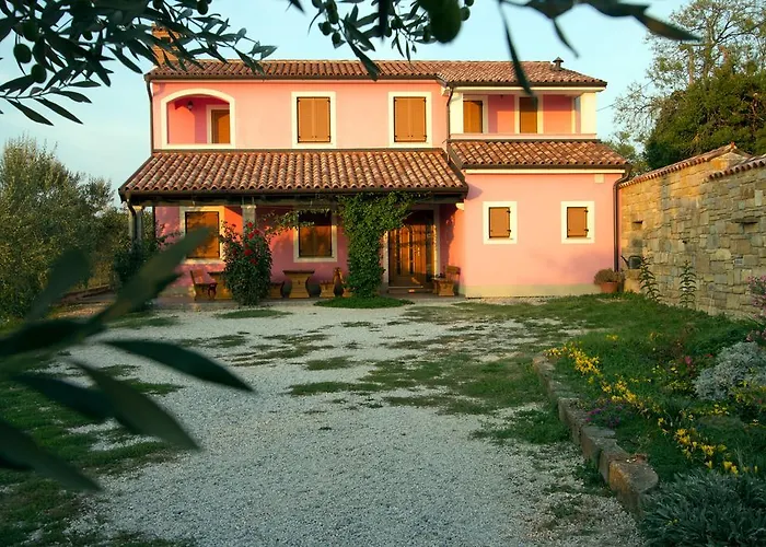 Tourist Farm Robivera